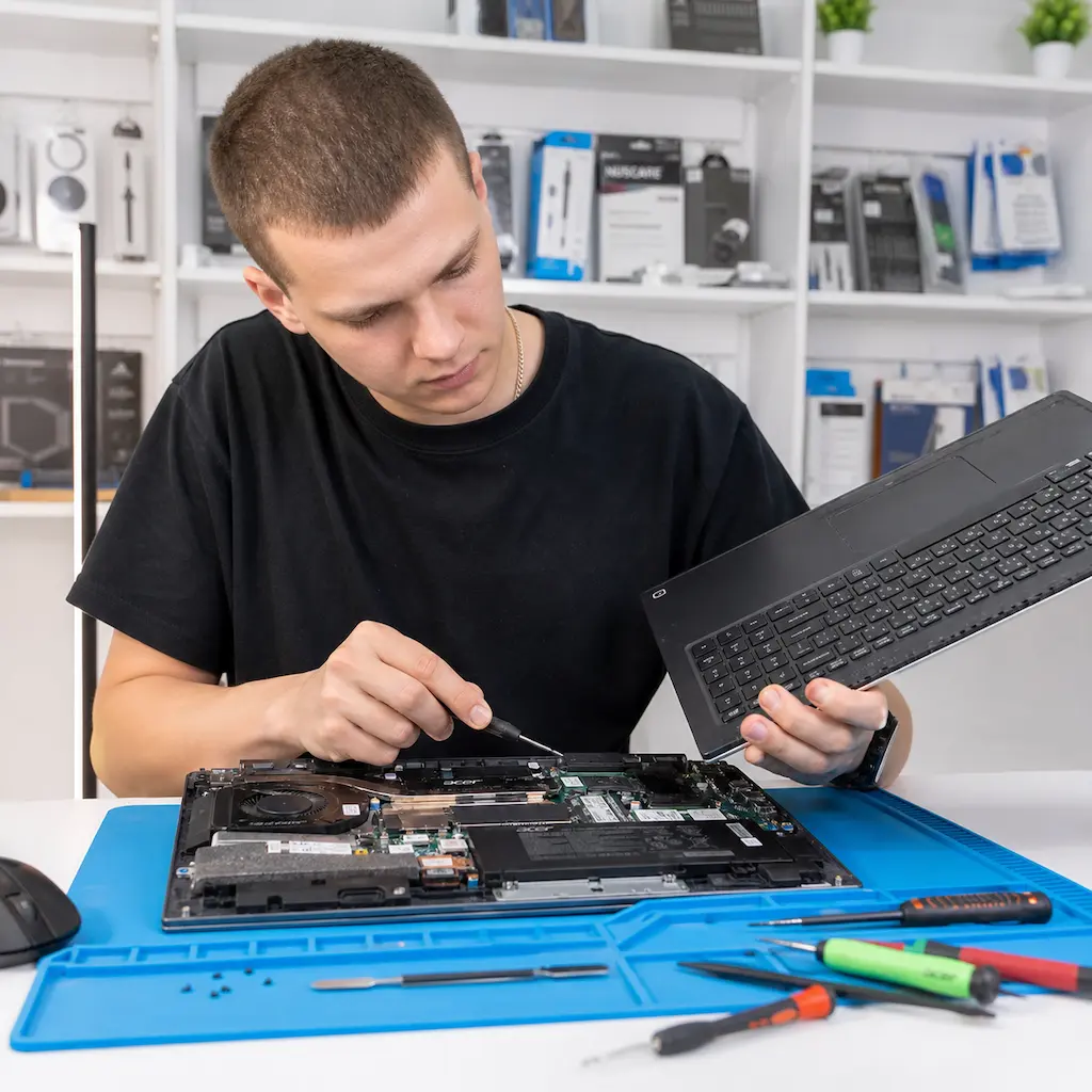 заменить клавиатуру на ноутбуке Acer в Омске