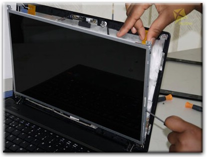 Замена экрана ноутбука Emachines в Омске